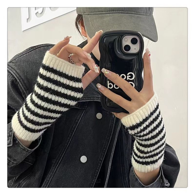 Fingerless Glove Knit - Sarung Tangan Tanpa Jari Bergaris Pendek,